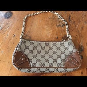 Gucci shoulder monogram bag